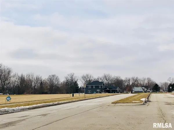$33,000 | Lot 90 Hurff Drive, Elmwood, IL 61529