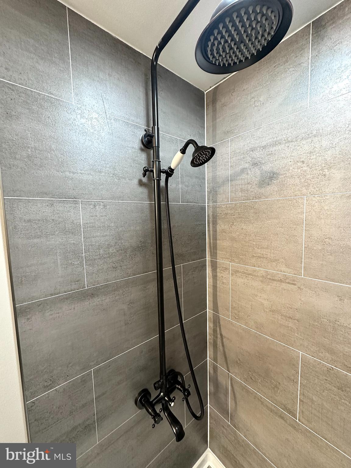 1150 First Avenue Media, PA 19063 - Photo 29 of 39 Gorgous Bath fixtures