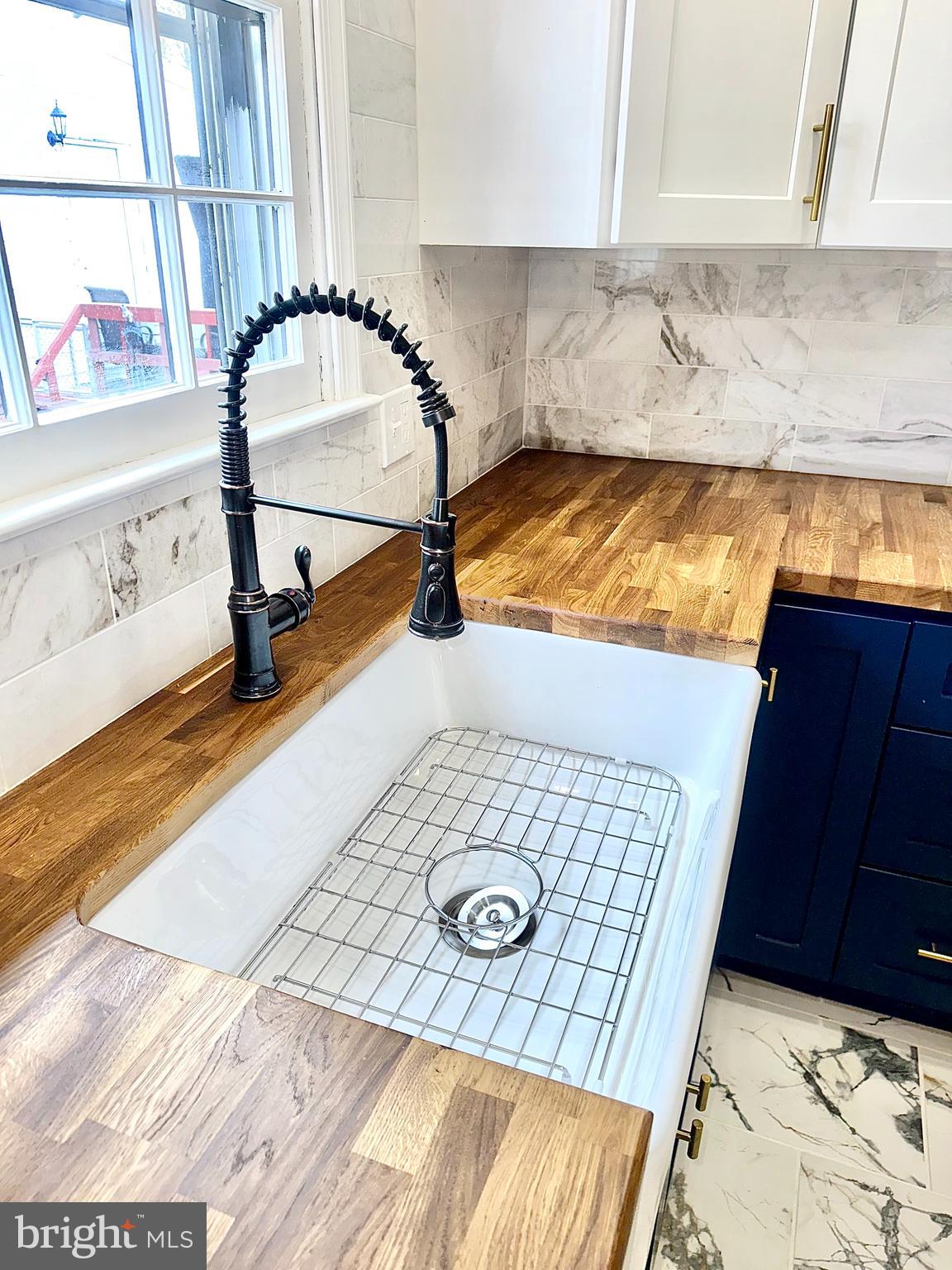 1150 First Avenue Media, PA 19063 - Photo 3 of 39 farmhouse sink