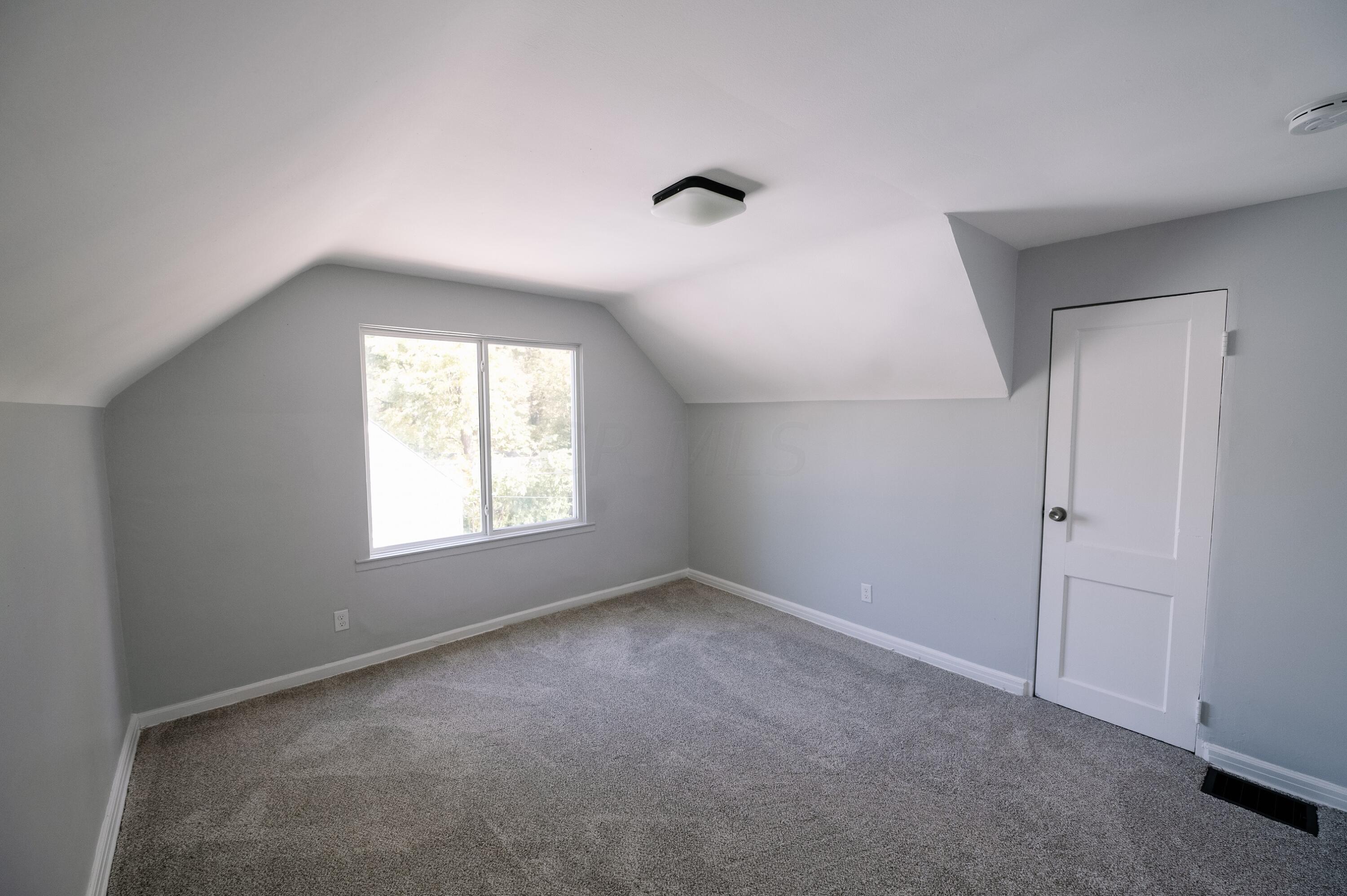 1764 Marston Road Columbus, OH 43219 - Photo 13 of 20 R1 (13)
