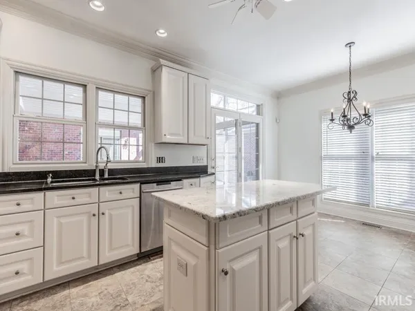 $449,000 | 10386 Regent Court, Newburgh, IN 47630