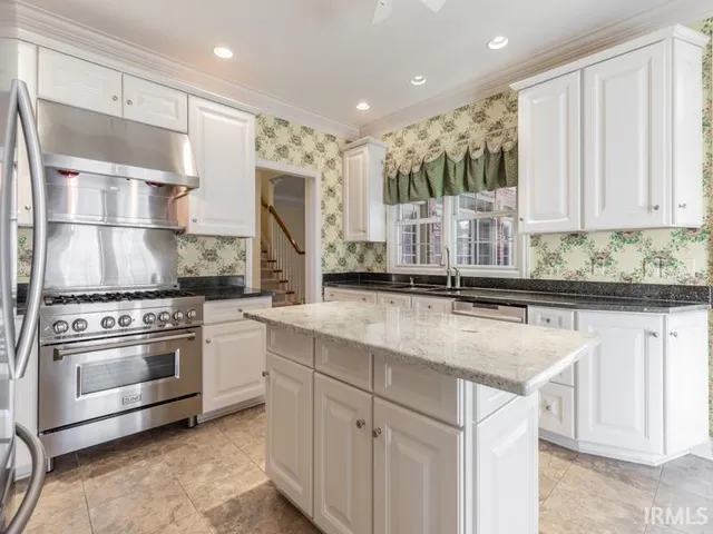 $449,000 | 10386 Regent Court, Newburgh, IN 47630