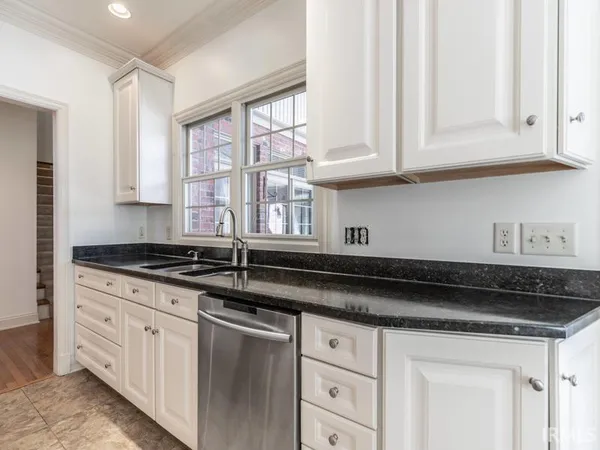 $449,000 | 10386 Regent Court, Newburgh, IN 47630