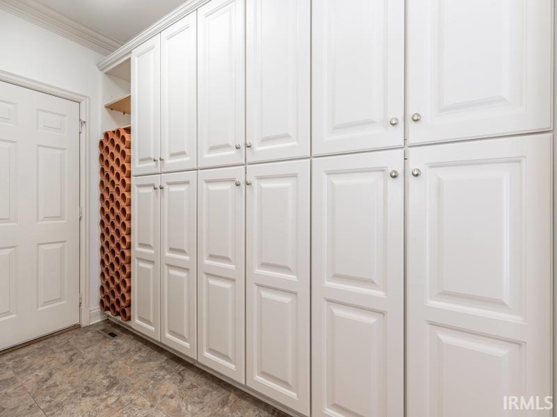 10386 Regent Court Newburgh, IN 47630 - Photo 17 of 36