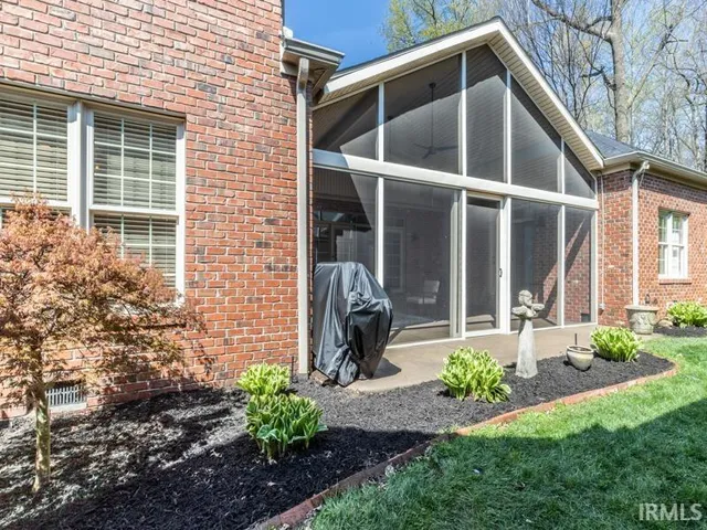 $449,000 | 10386 Regent Court, Newburgh, IN 47630