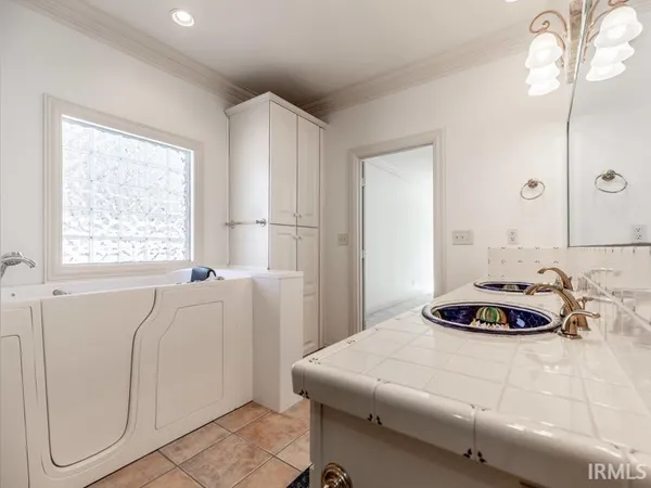 $449,000 | 10386 Regent Court, Newburgh, IN 47630