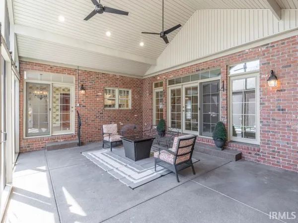 $449,000 | 10386 Regent Court, Newburgh, IN 47630