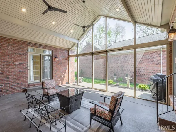 $449,000 | 10386 Regent Court, Newburgh, IN 47630