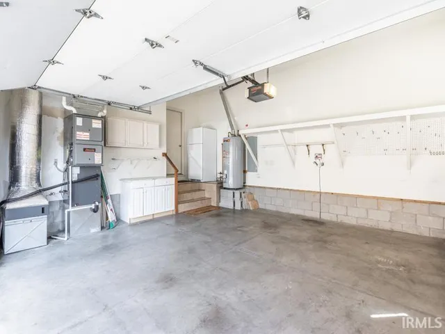 $449,000 | 10386 Regent Court, Newburgh, IN 47630