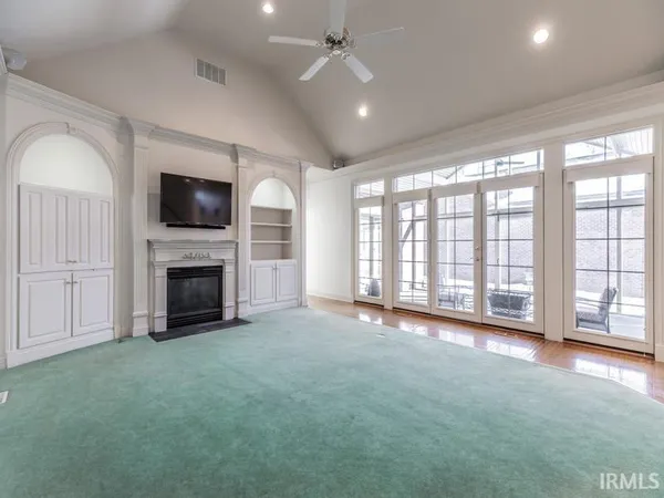 $449,000 | 10386 Regent Court, Newburgh, IN 47630