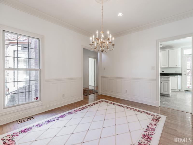 10386 Regent Court Newburgh, IN 47630 - Photo 7 of 36