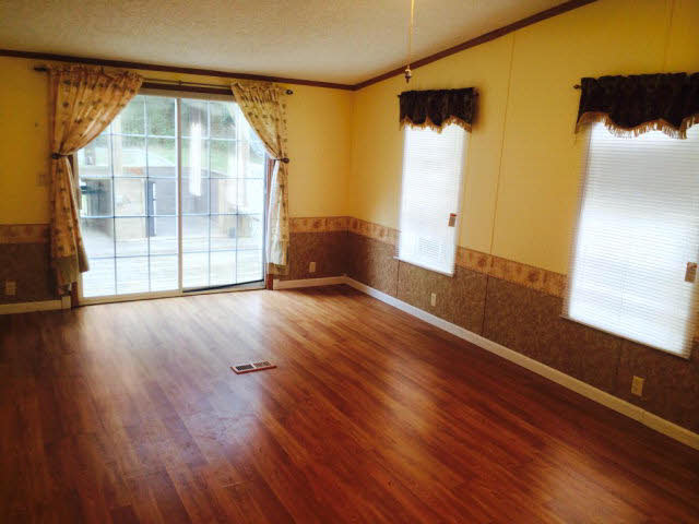 25092 Pompano Drive Elberta, AL 36530 - Photo 6 of 14 Family Room