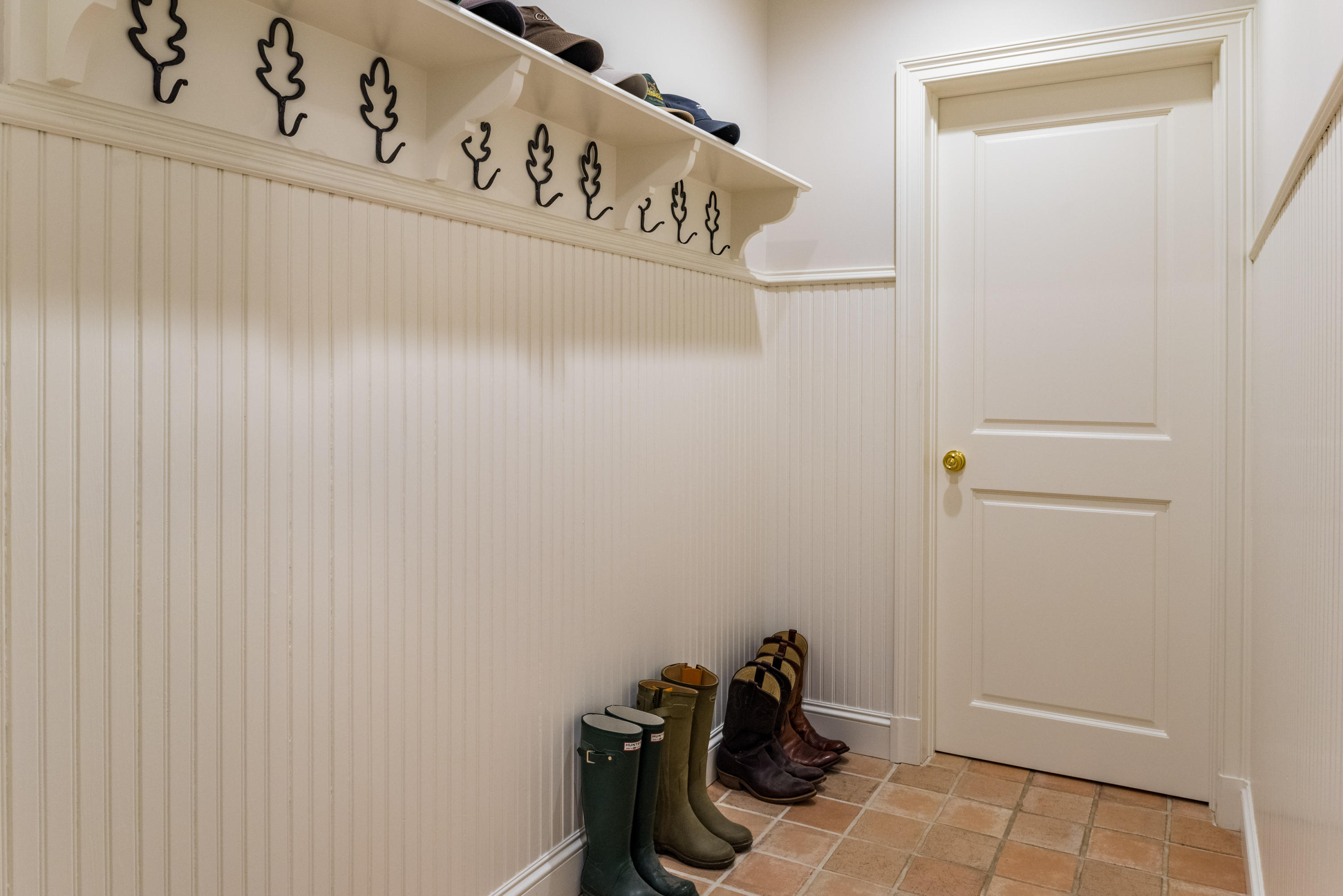 41 St Nicholas Road Darien, CT 06820 - Photo 19 of 39 a view of a closet