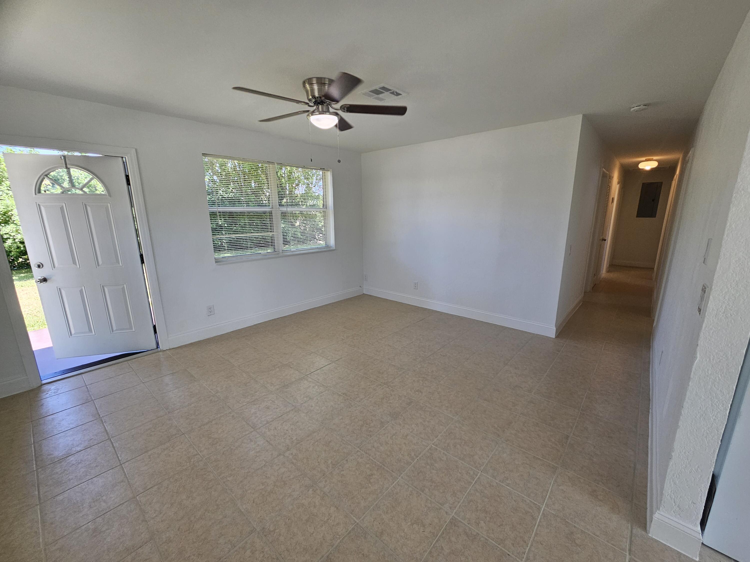 1605 West 10th Street Riviera Beach, FL 33404 - Photo 31 of 52 20260509_141205