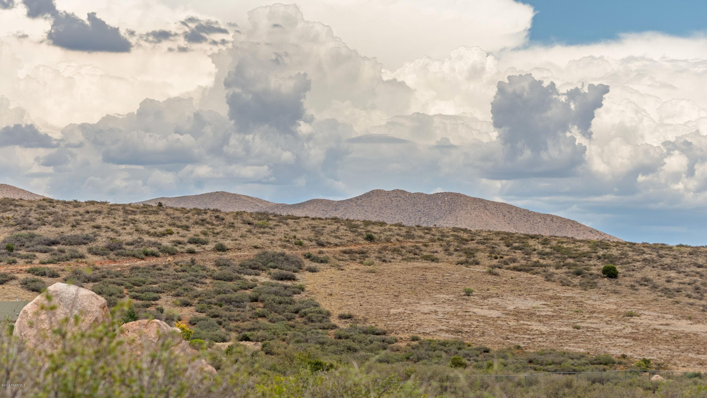 0 East Rocking J Lane Dewey, AZ 86327 - Photo 15 of 17 a view of a sky from the yard