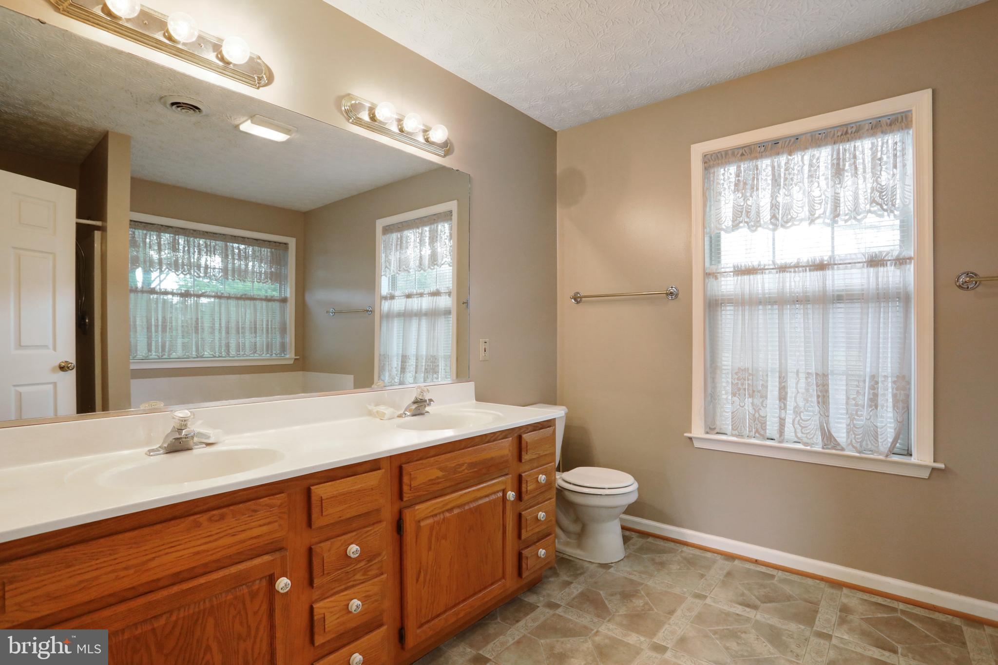 566 Morgan Ford Road Front Royal, VA 22630 - Photo 27 of 60 Master bath