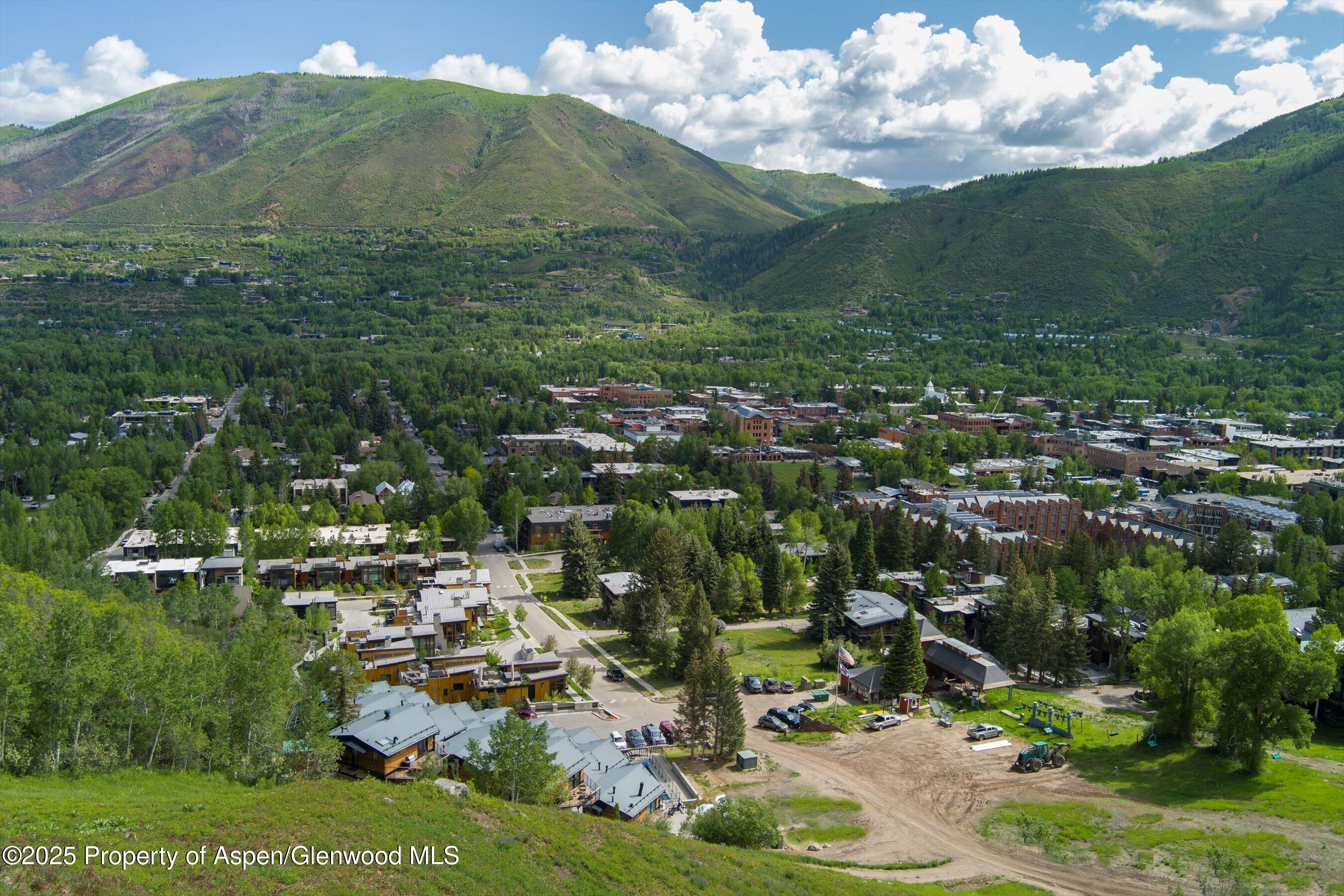 809 South Aspen Street, Unit 17 Aspen, CO 81611 - Photo 31 of 34 a view of a city