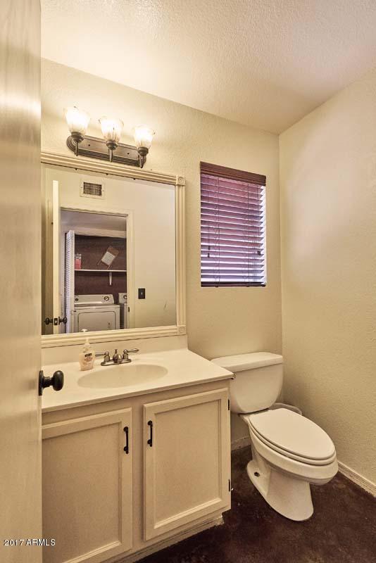 497 West Smoke Tree Road Gilbert, AZ 85233 - Photo 14 of 31 Powder Room (1)