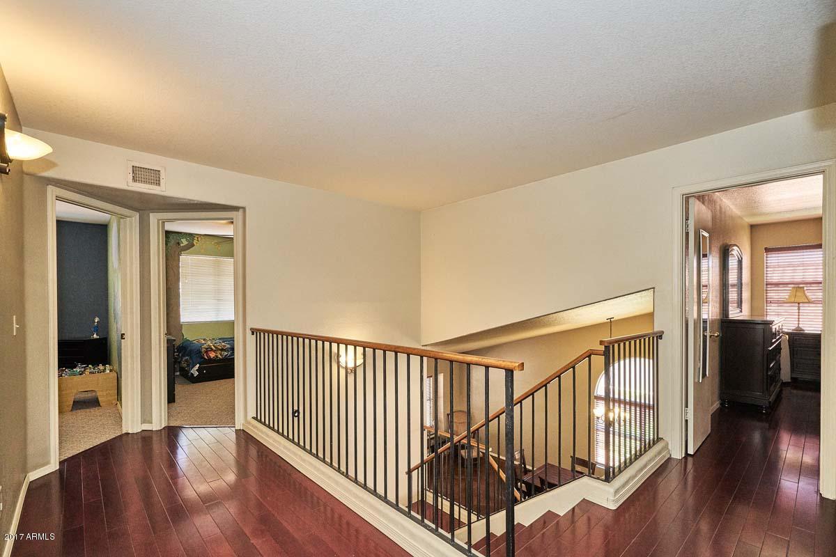 497 West Smoke Tree Road Gilbert, AZ 85233 - Photo 15 of 31 Upstairs Landing