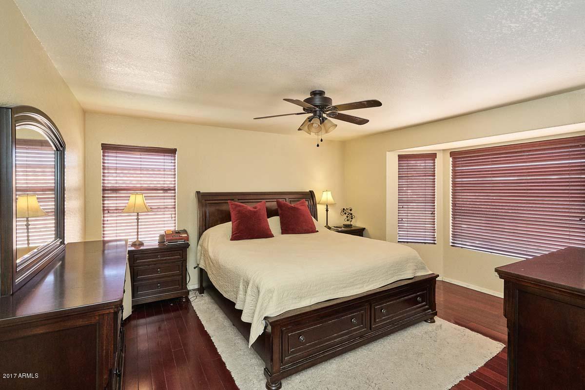 497 West Smoke Tree Road Gilbert, AZ 85233 - Photo 16 of 31 Master Bedroom2