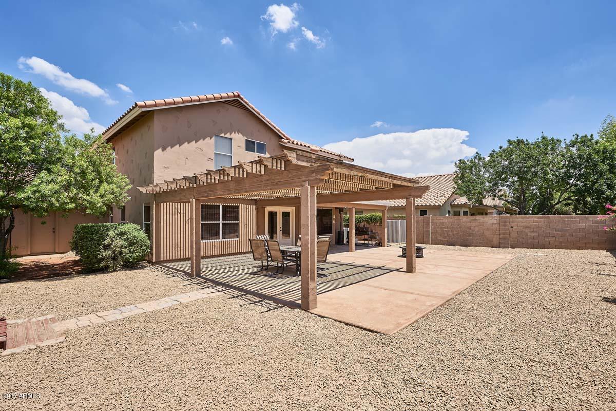 497 West Smoke Tree Road Gilbert, AZ 85233 - Photo 23 of 31 Backyard2