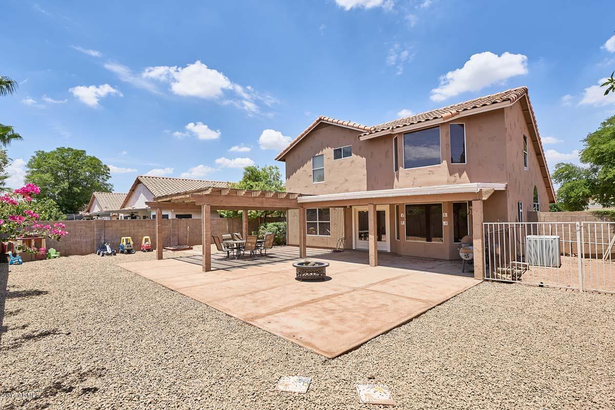 497 West Smoke Tree Road Gilbert, AZ 85233 - Photo 24 of 31 Backyard3