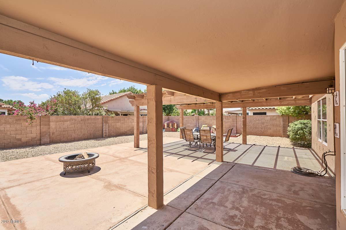 497 West Smoke Tree Road Gilbert, AZ 85233 - Photo 26 of 31 Covered Patio