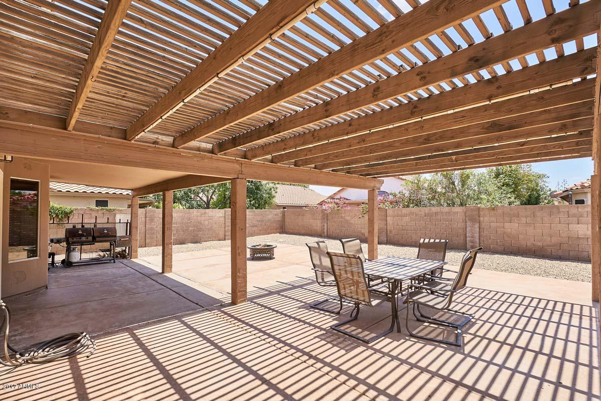497 West Smoke Tree Road Gilbert, AZ 85233 - Photo 27 of 31 Covered Patio2