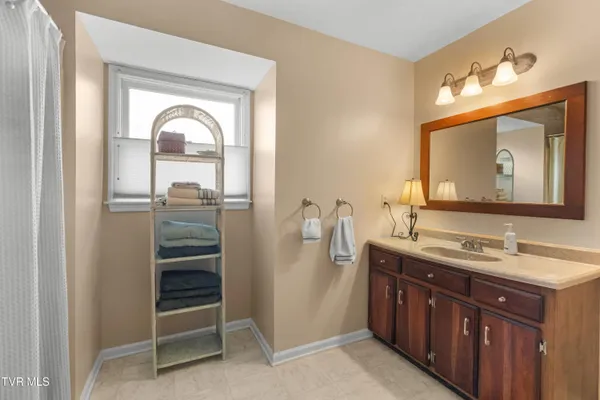 $429,900 | 1204 Rambling Court, Greeneville, TN 37743