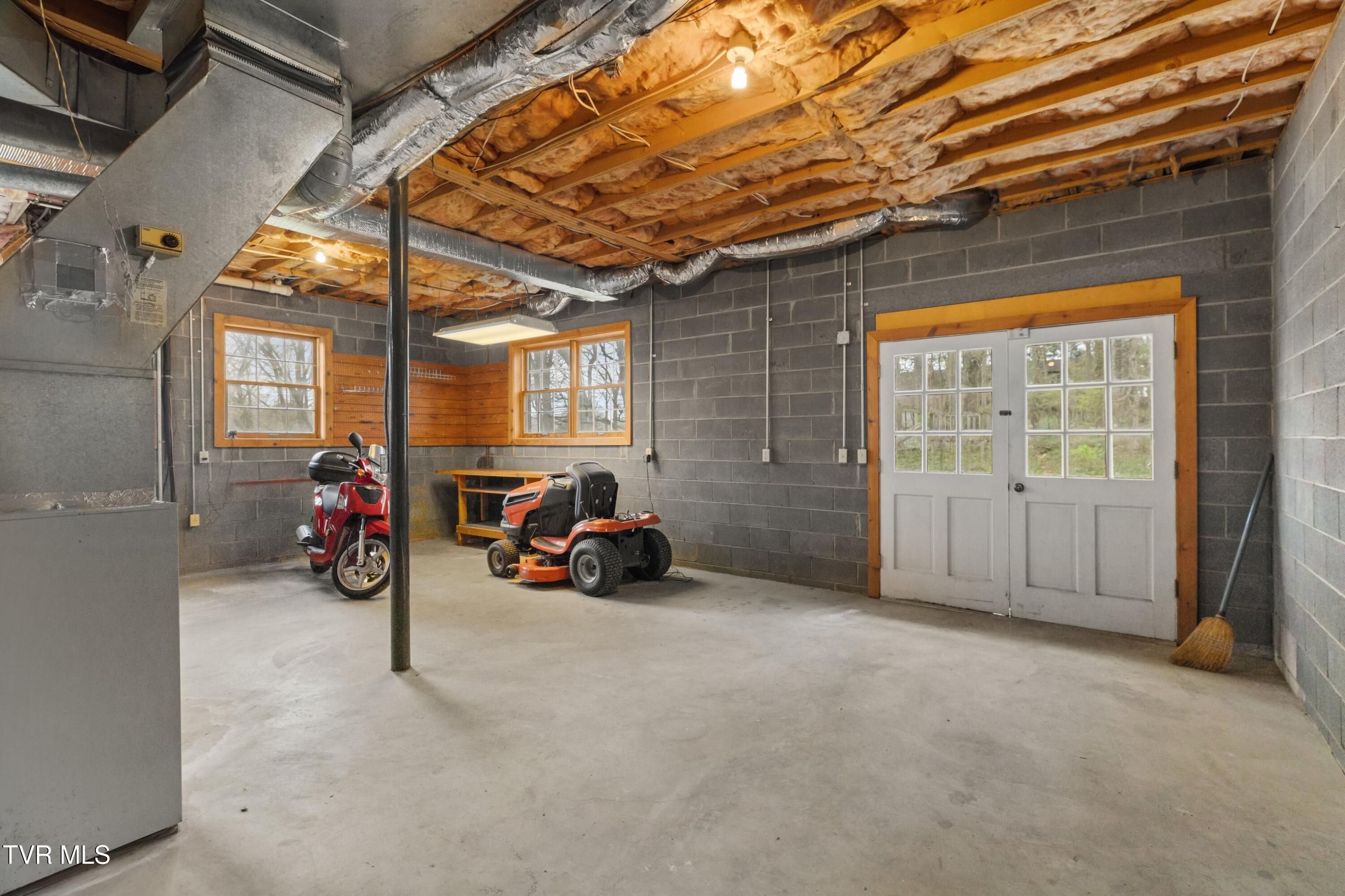 1204 Rambling Court Greeneville, TN 37743 - Photo 34 of 54 030-1204RamblingCourt-Greeneville-TN-377