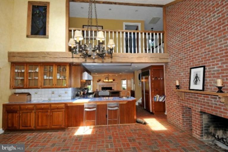 239 Springvale Road Great Falls, VA 22066 - Photo 9 of 22 Kitchen