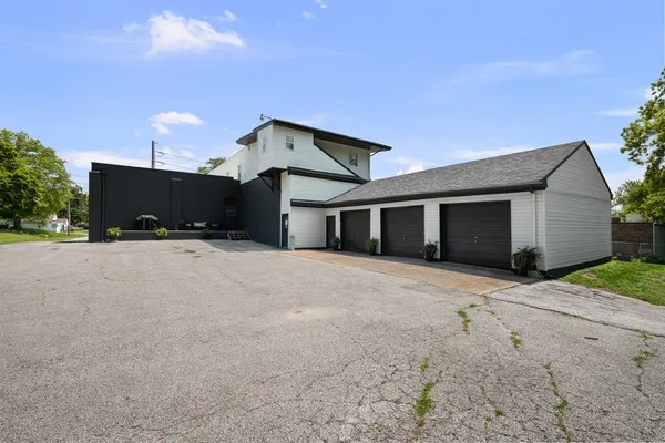 $545,000 | 2400 24th Street, Rock Island, IL 61201