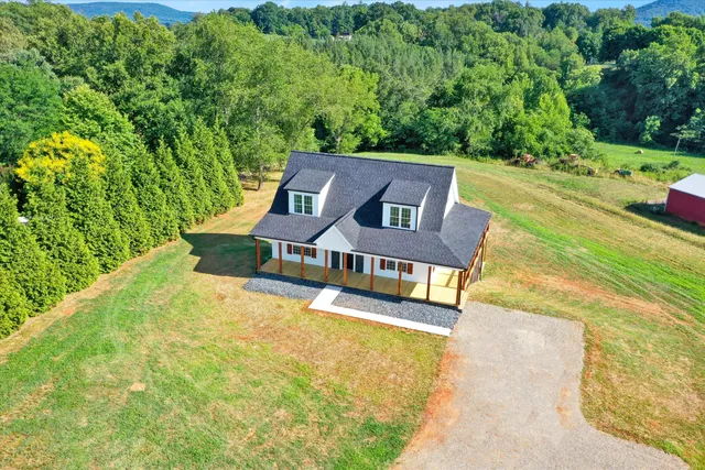 $499,900 | 426 Creighton Drive, Rocky Mount, VA 24151
