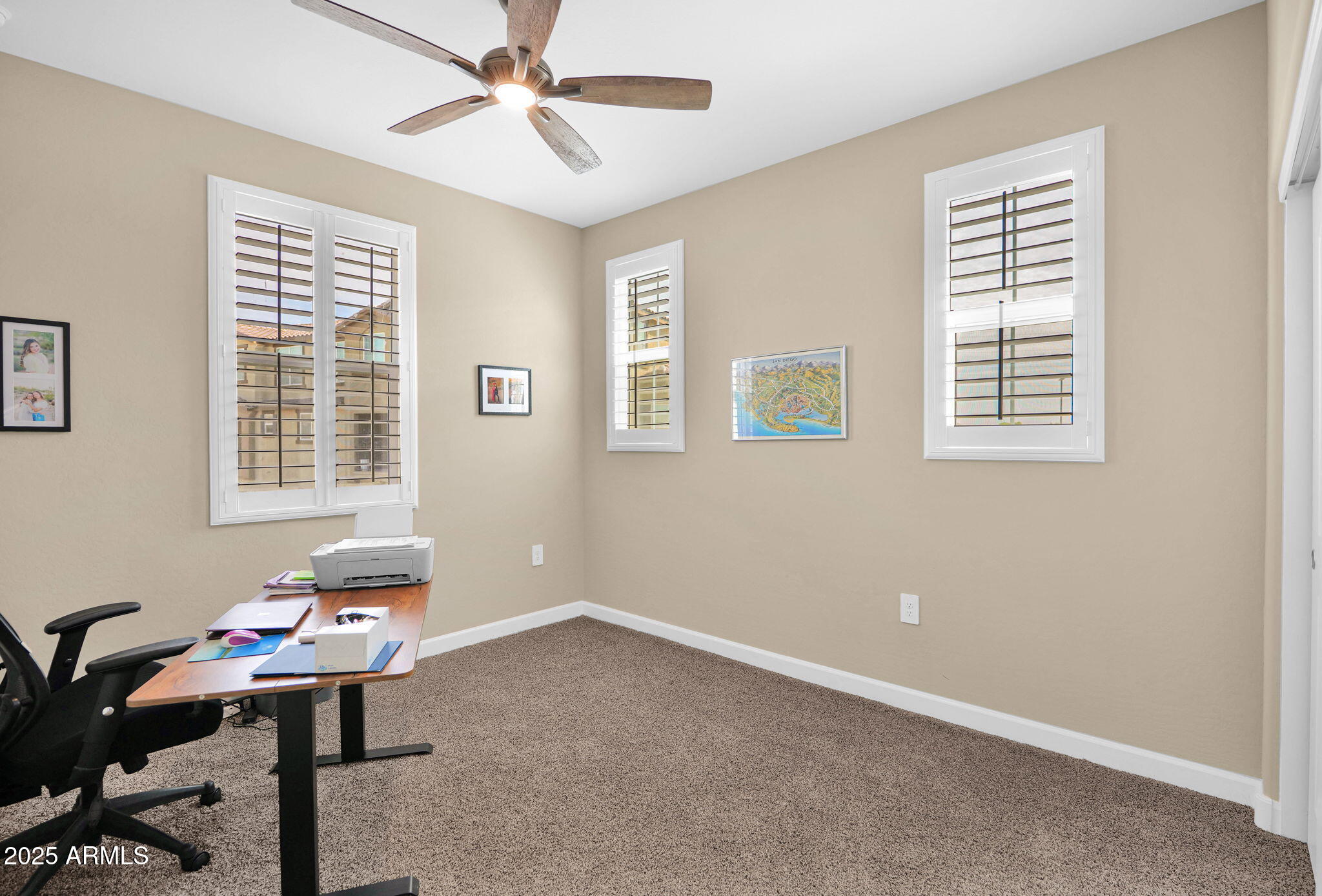 1255 North Arizona Avenue, Unit 1289 Chandler, AZ 85225 - Photo 25 of 32 a view of a workspace with a window