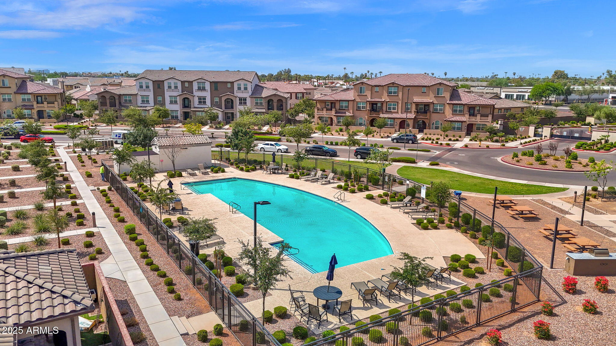 1255 North Arizona Avenue, Unit 1289 Chandler, AZ 85225 - Photo 26 of 32 a view of a city