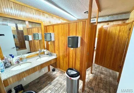 $1,999,000 | 3492 Camp Keown Road, Holts Summit, MO 65043