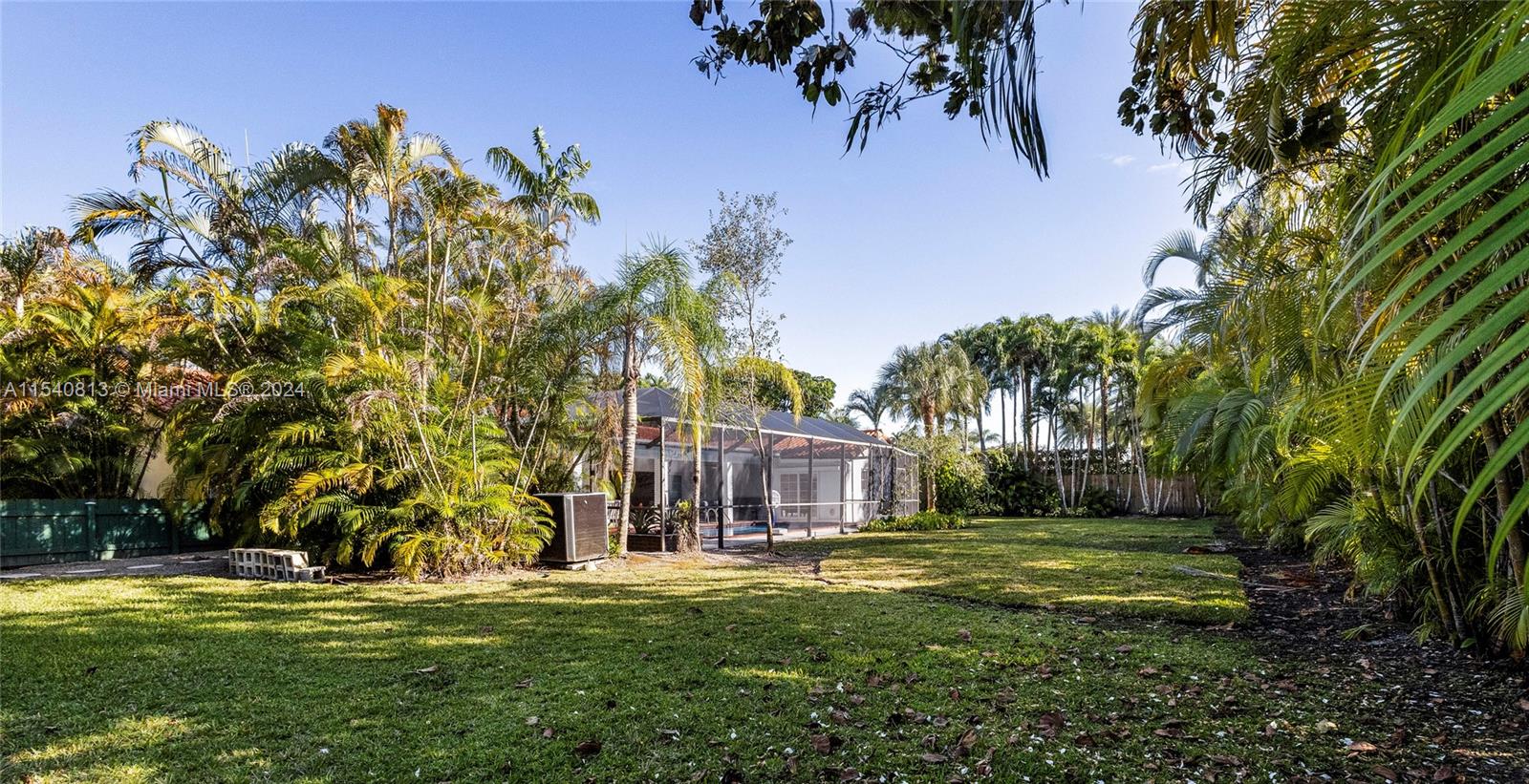 10130 Southwest 70th Avenue Pinecrest, FL 33156 - Photo 65 of 75