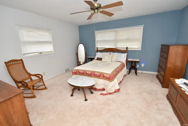 $165,000 | 308 East Ray Street, Kentland, IN 47951