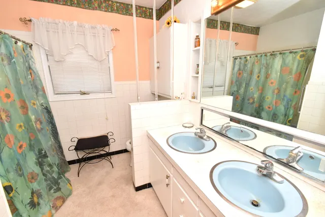 $165,000 | 308 East Ray Street, Kentland, IN 47951