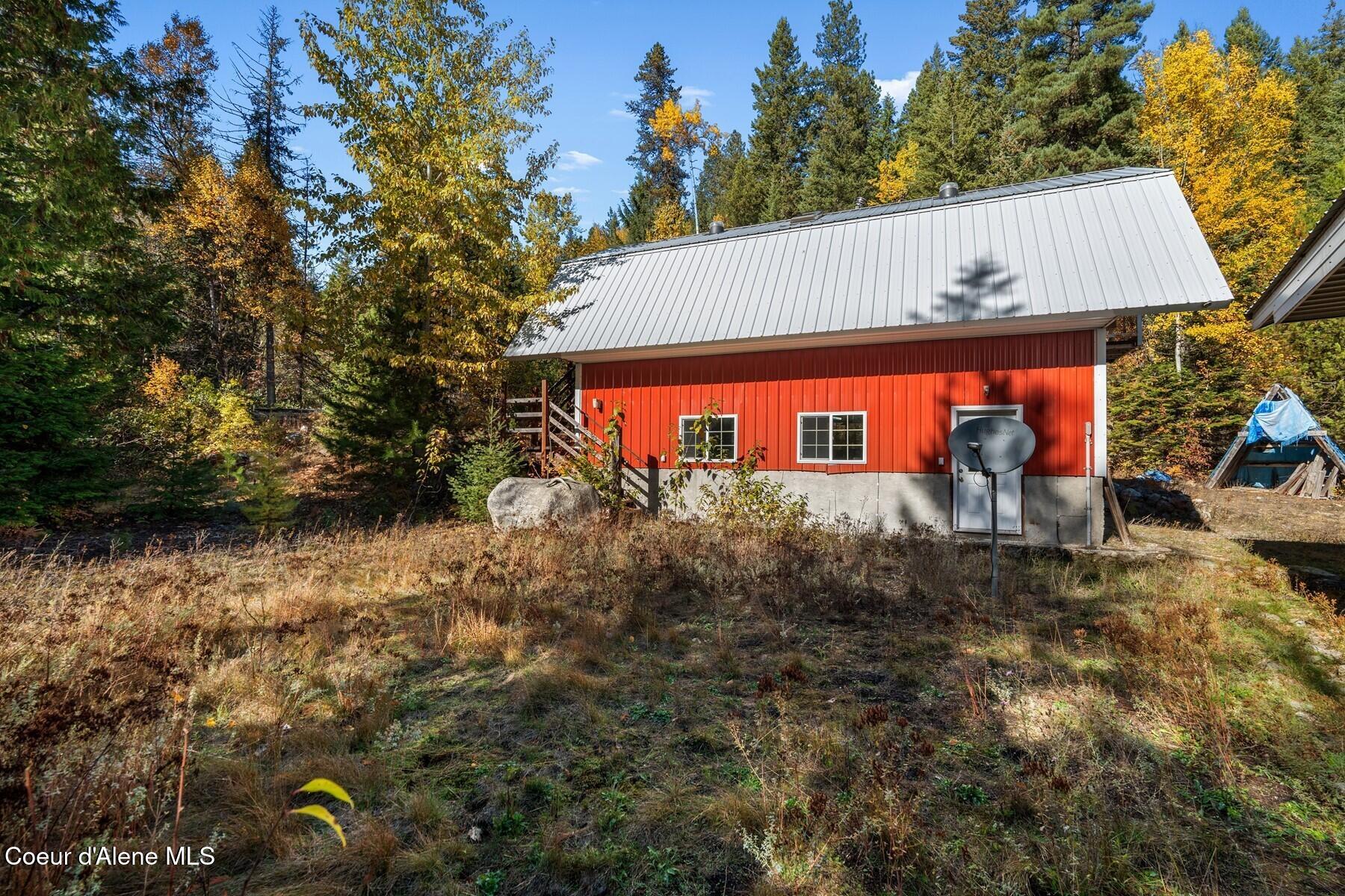 6684 Upper Pack River Road Sandpoint, ID 83864 - Photo 36 of 44 Garage and Bonus Room
