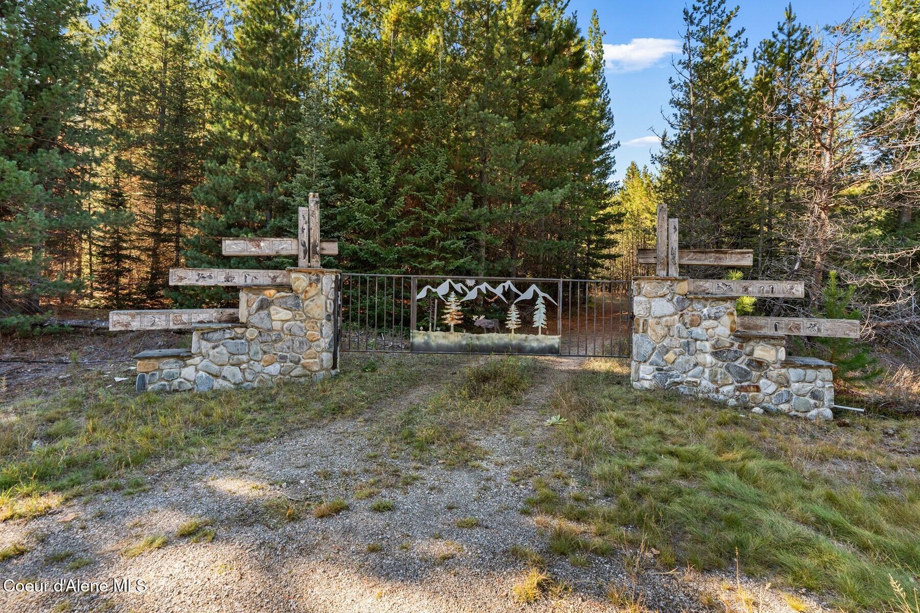 6684 Upper Pack River Road Sandpoint, ID 83864 - Photo 7 of 44 Rustic Entrance