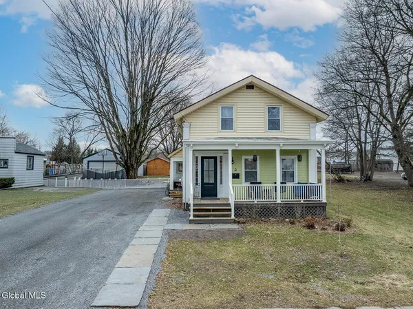 $344,900 | 8 John Street, Greenwich, NY 12834