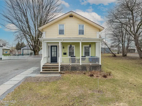 $344,900 | 8 John Street, Greenwich, NY 12834