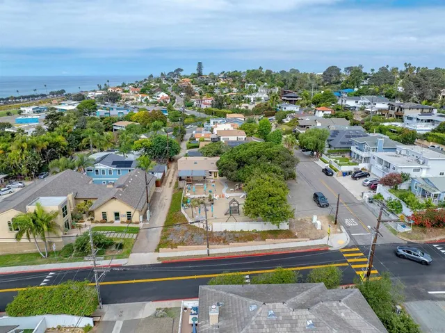 $4,700,000 | 240 Birmingham Drive, Cardiff-by-the-Sea, CA 92007