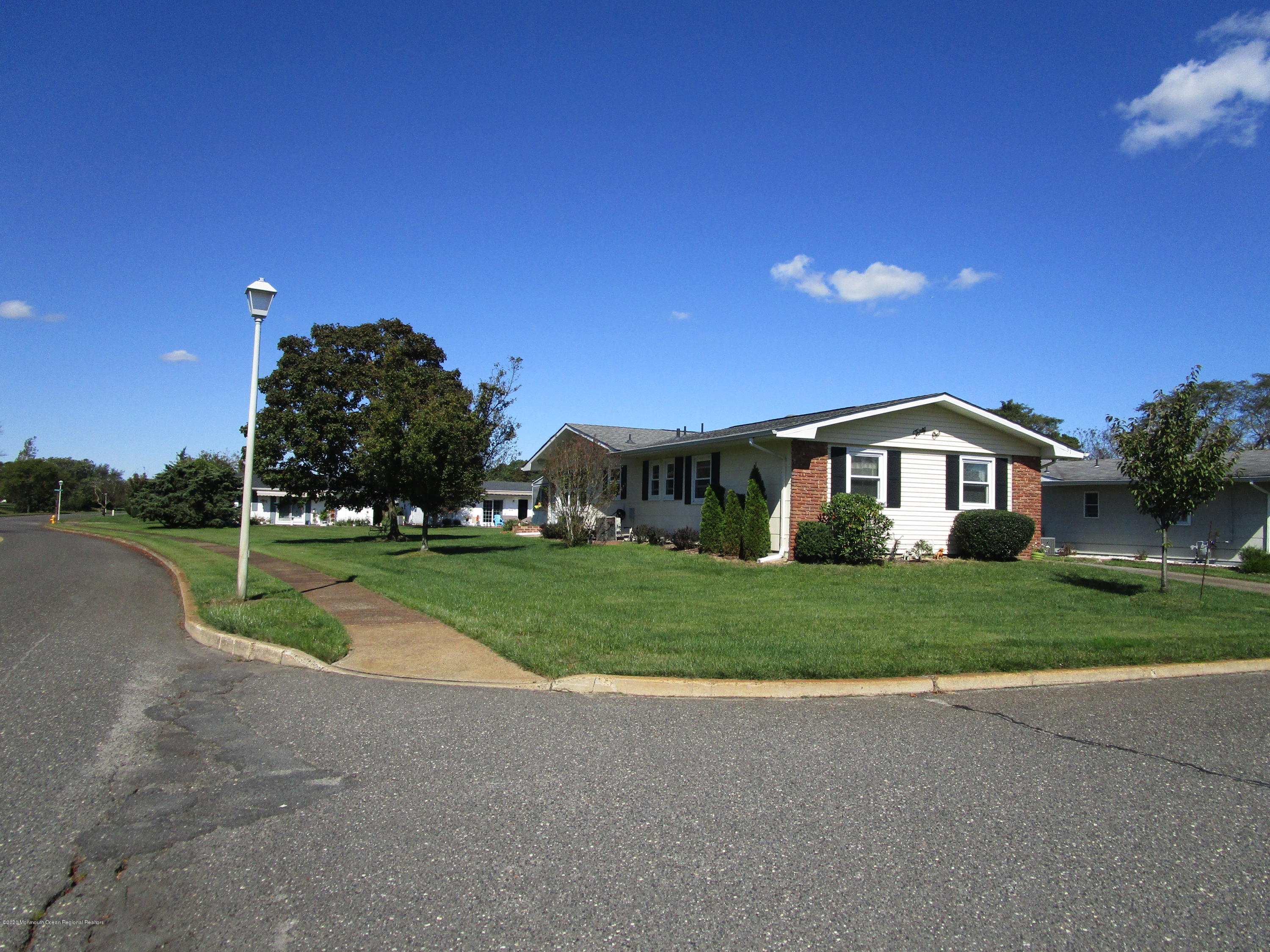 31 Phillips Road Brick, NJ 08724 - Photo 1 of 19 IMG_0082
