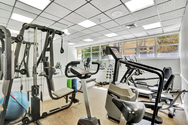 $4,200 | 1021 Hillsboro Mile, Unit 1108, Pompano Beach, FL 33062