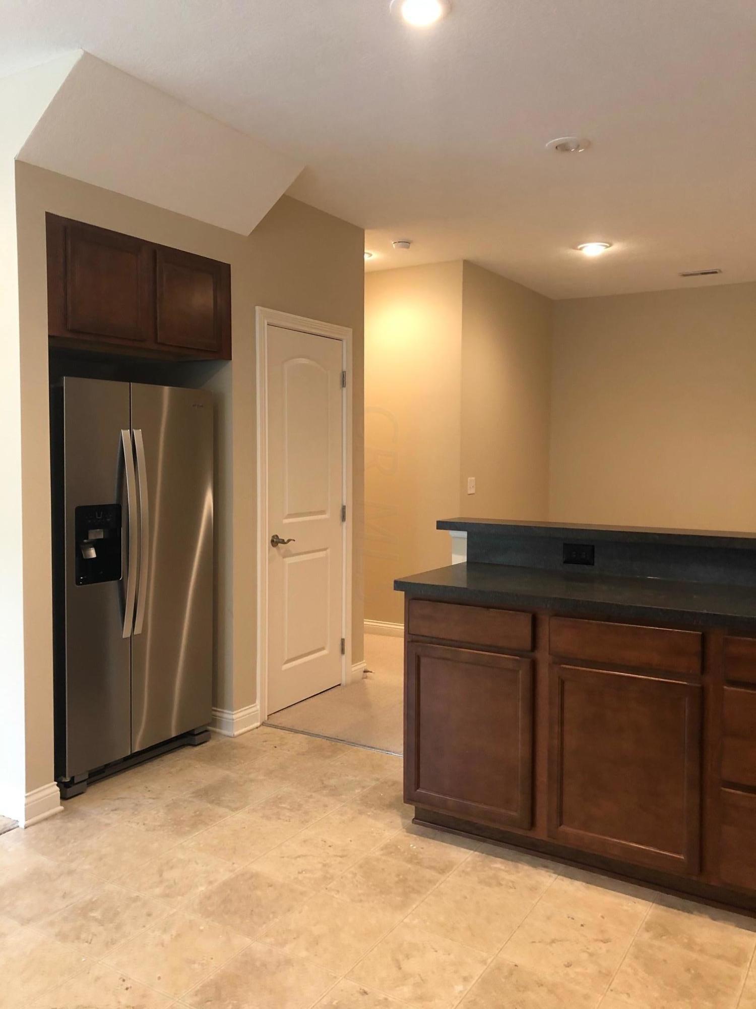 3932 Rennes Drive Columbus, OH 43221 - Photo 4 of 21