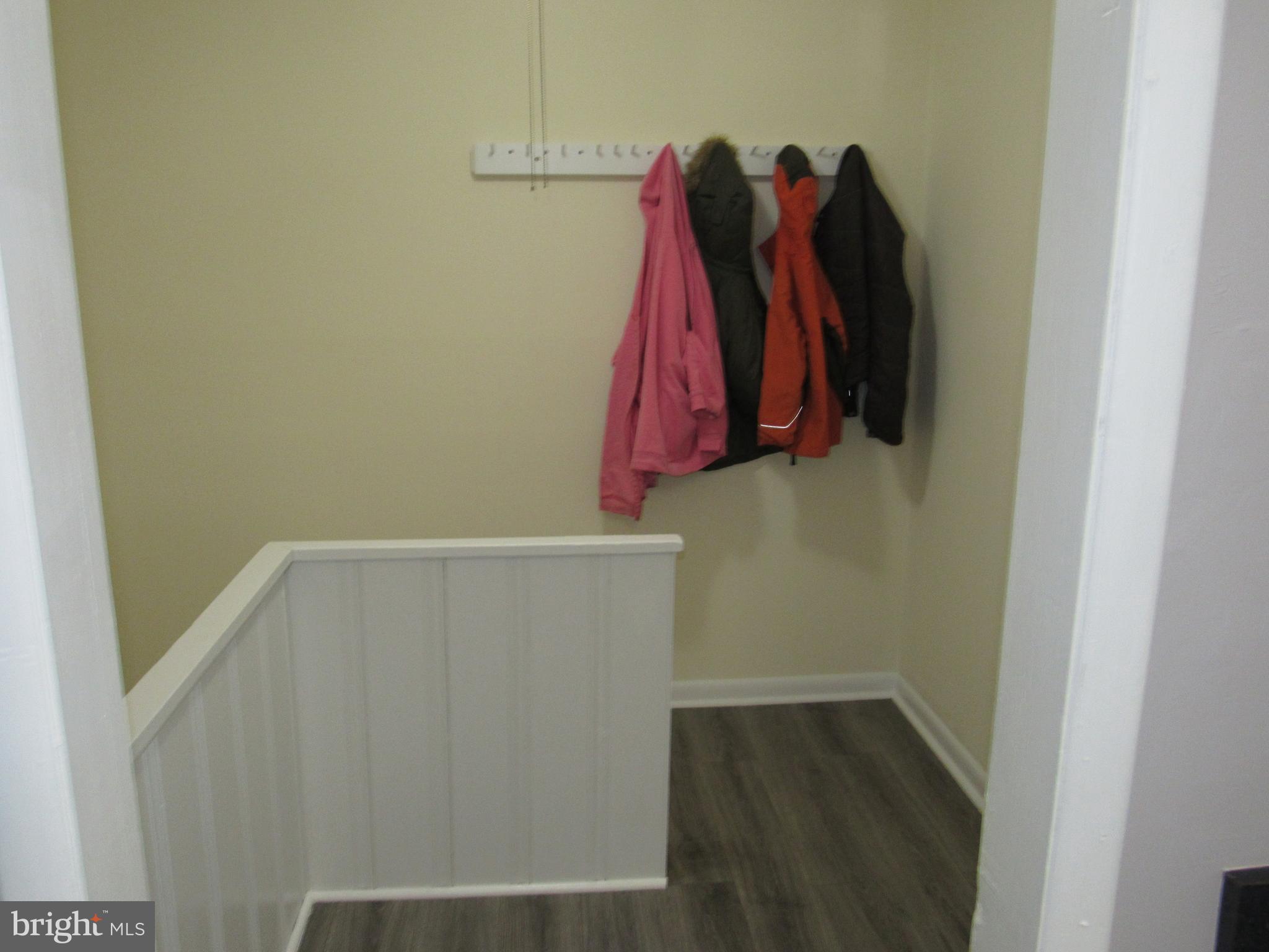 1248 Roundtop Road Odenton, MD 21113 - Photo 11 of 20 Foyer from Carport