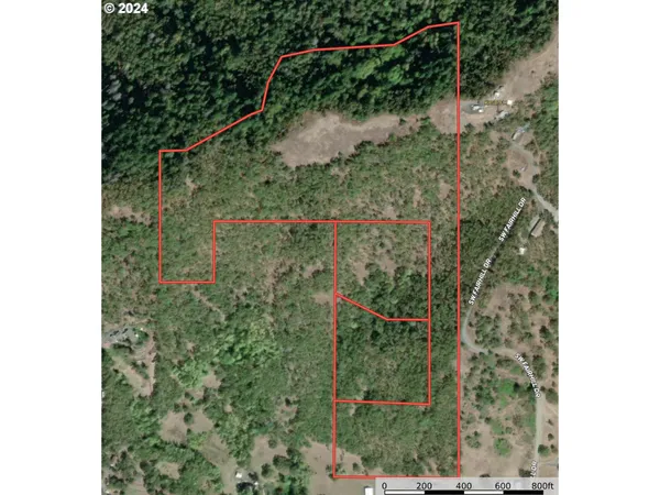 $300,000 | West Fairhill Drive, Unit 300, Roseburg, OR 97471