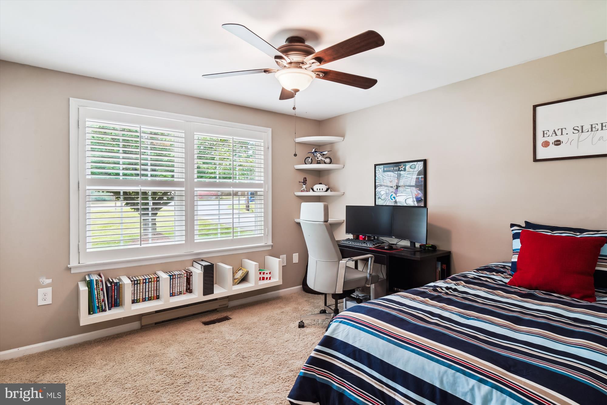 24611 Ridge Road Damascus, MD 20872 - Photo 23 of 52 Bedroom